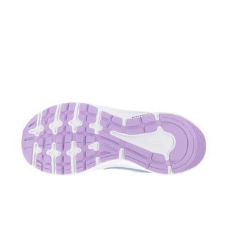 Outsole of women’s blue running shoe with purple traction pattern and white midfoot