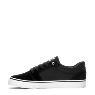 Men's black low-top sneakers, lace-up with padded collar and white rubber sole