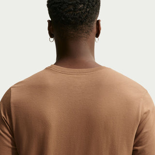 Men's ale brown crewneck T-shirt back neckline close-up, short sleeves