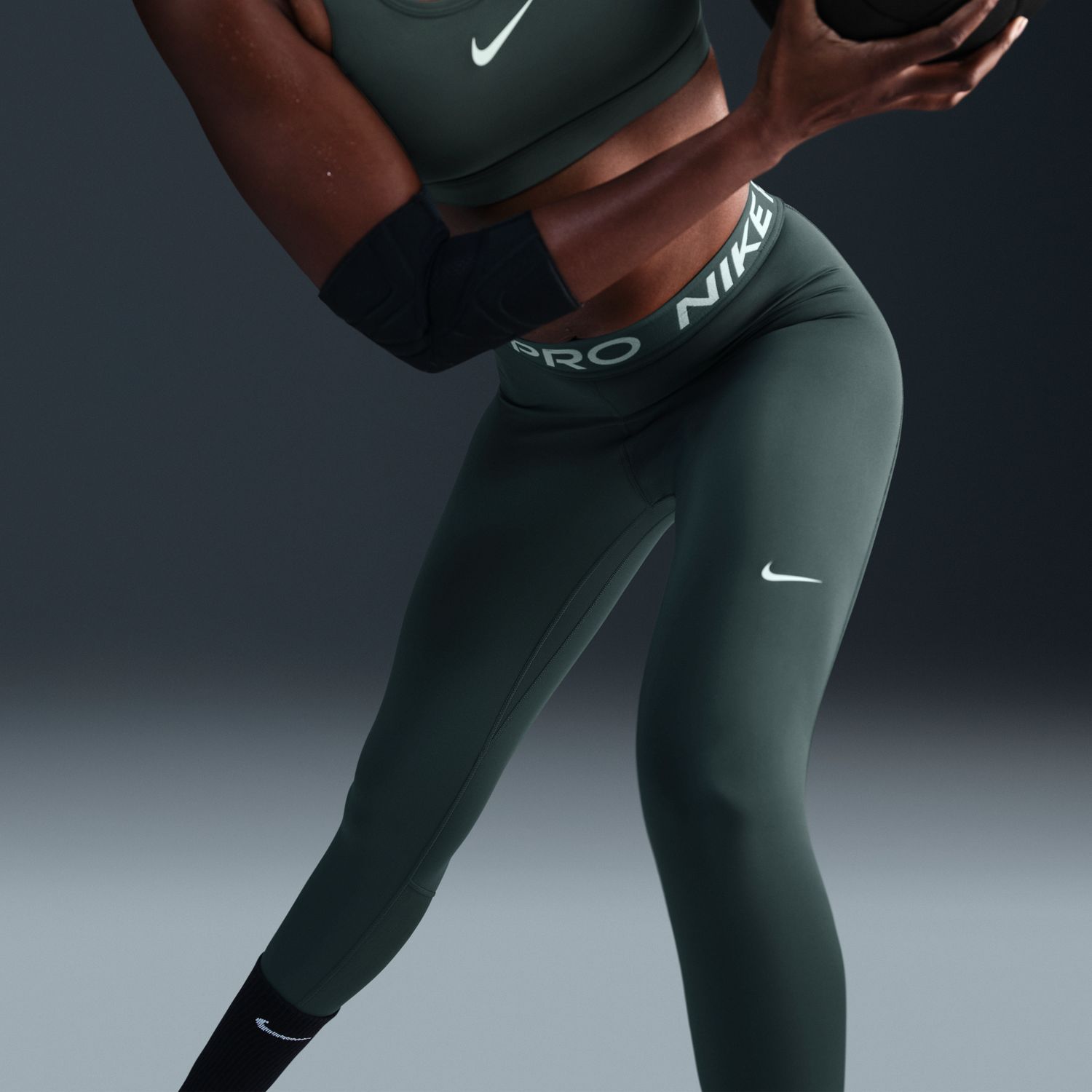 Nike Pro 365 Tight Womens – ShopWSS