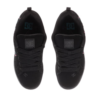 Pair of women's black low-top sneakers, padded tongue and lace-up vamp