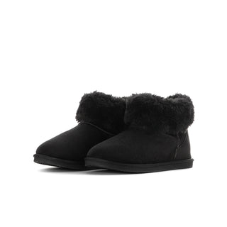 Youth black slip-on low boot with layered faux-fur cuff