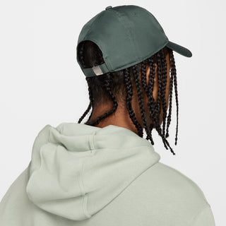 Nike Club Cap Metal Swoosh Strapback