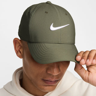 Nike Dri-Fit Club Cap Structured Swoosh Performance Strapback