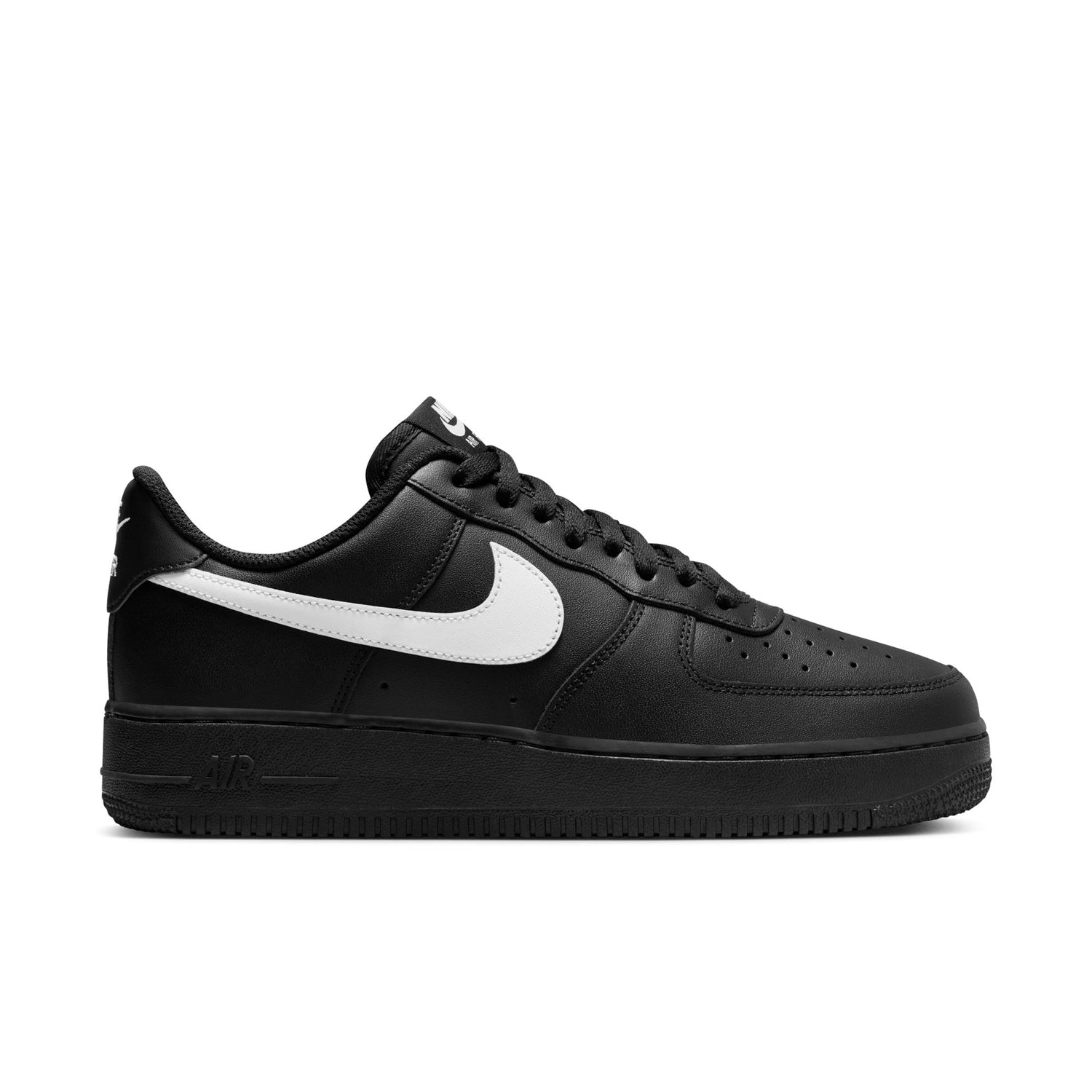 Nike Air Force 1 '07 Black/White / 10.5 Nike Air Force 1 '07 Black/White / 10.5