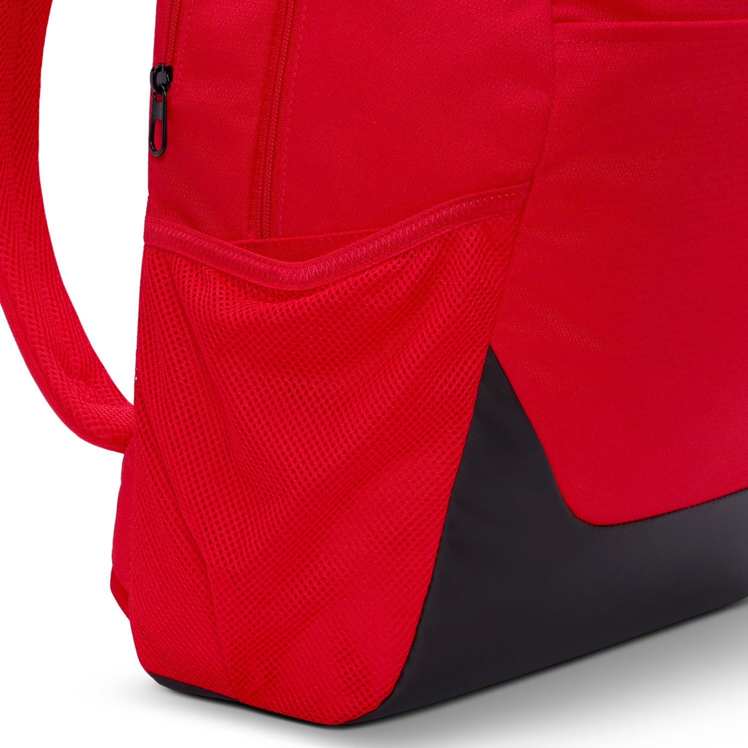 Nike Brasilia 9.5 Medium | University Red/Black/White