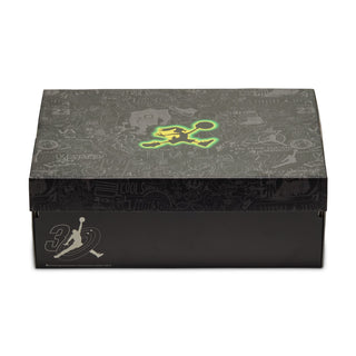 Men's AJ 1 Low shoebox, black with green Jumpman graphic on lid