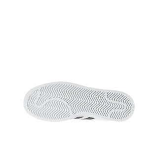 Youth adidas Superstar II outsole with textured herringbone tread and white rubber base