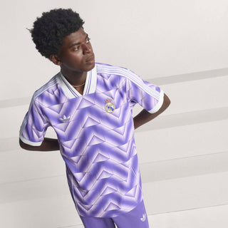 Real Madrid 25/26 Lifestyle Jersey - Mens - Alternate view