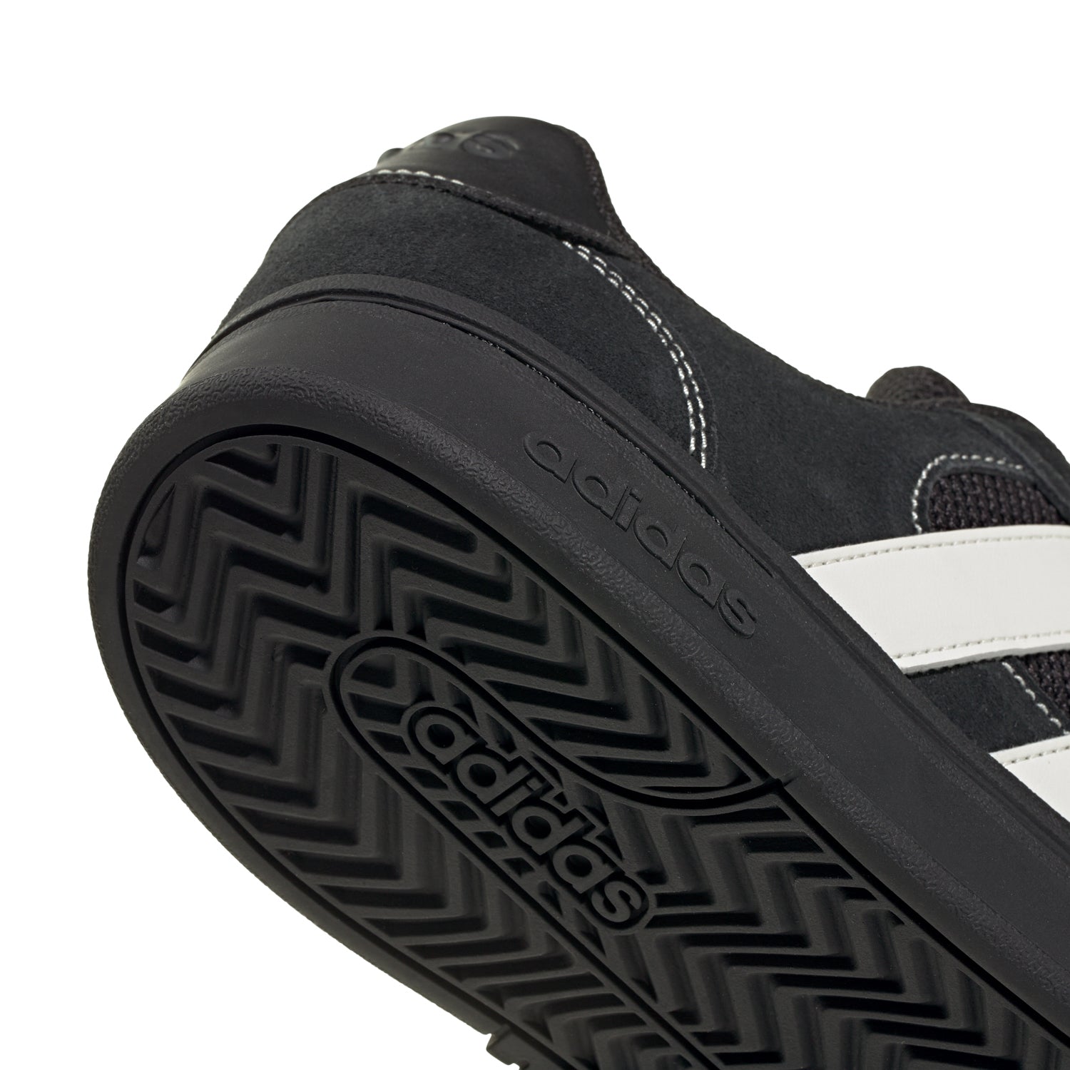 Point B.L.A.C.K OG盤 g-rap Adidas Grand Court Alpha Sk8 | Men's | Black/White/Carbon | ShopWSS