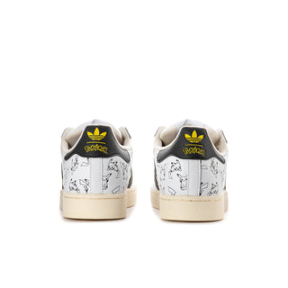 Men's white sneakers with back heel logo, black and yellow adidas trefoil mark