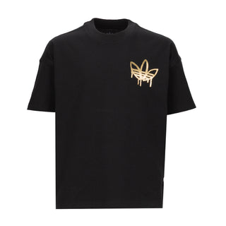Youth black graphic T-shirt with gold trefoil logo on the chest