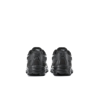 Kids' black running shoe heels with rear support and cushioned midsole
