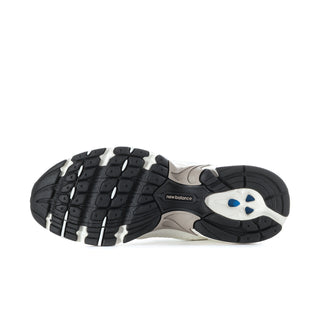 530 Wide - Womens