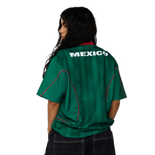 Men's green soccer jersey back with MEXICO print and red piping
