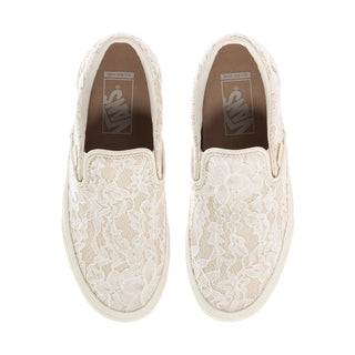 Women's lace slip-on sneaker, marshmallow, front view with textured toe