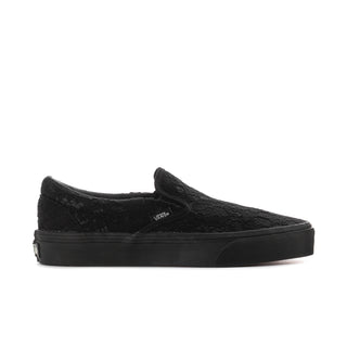 Women's black lace-texture slip-on skate shoe with low profile rubber sole