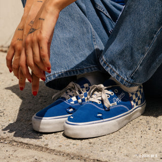 Men's blue-and-white Vans Era sneakers, lace-up canvas with rubber sole