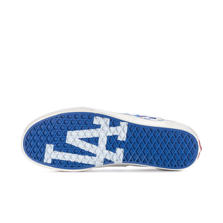 Men's low-top Vans sneakers, blue outsole with white tread and diamond grip pattern