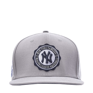 Yankees Crest Emblem Wool Snapback
