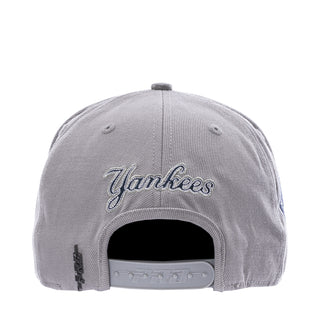 Gorra snapback de lana con emblema del escudo de los Yankees